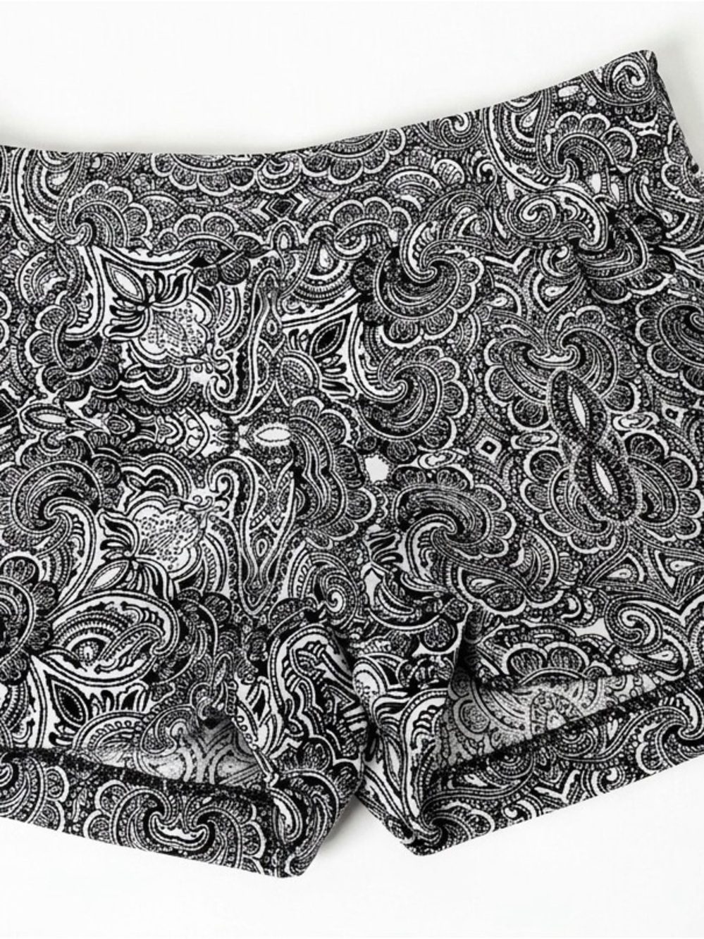 Express Black and White Paisley Print Women’s Shorts